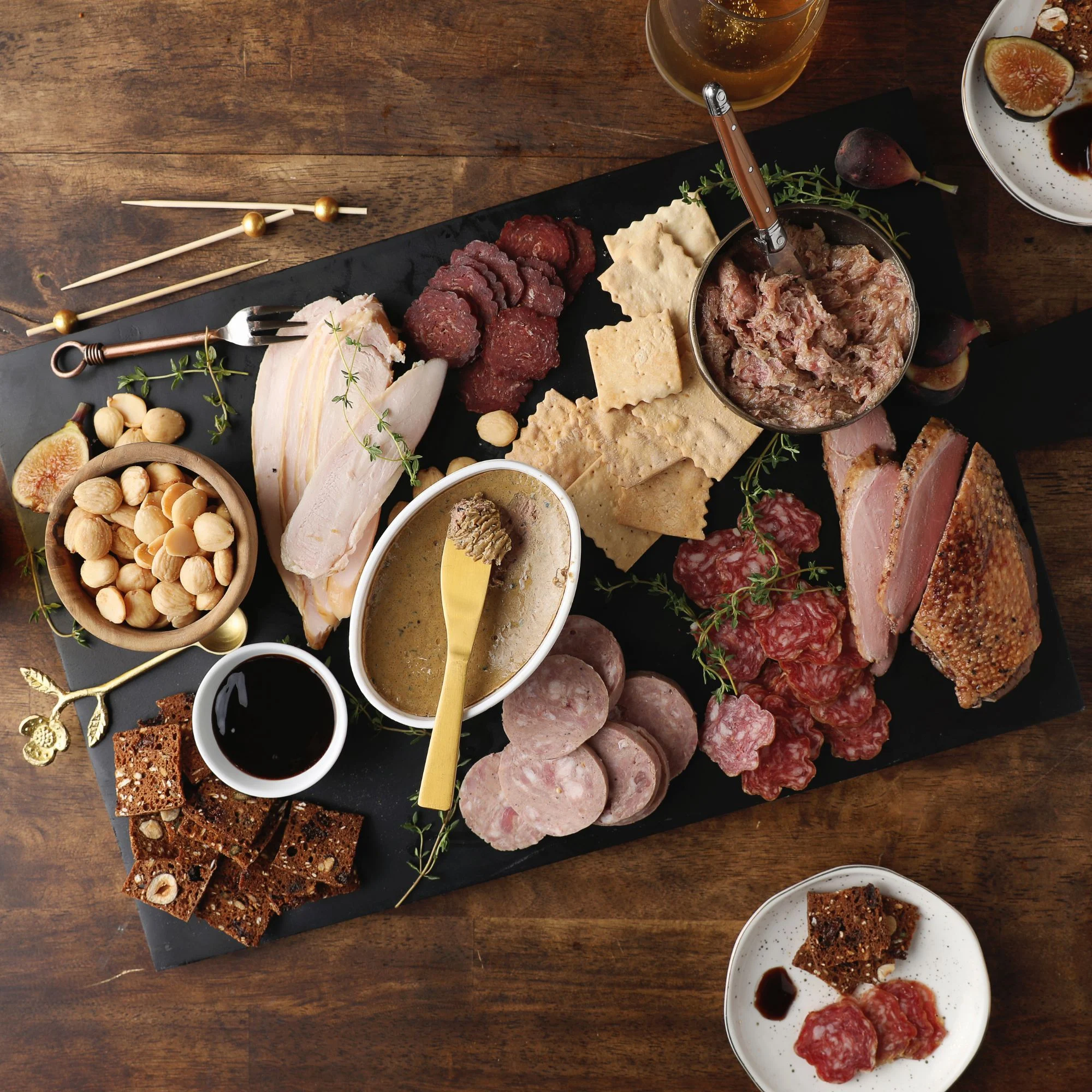 Grande Charcuterie Gift Collection