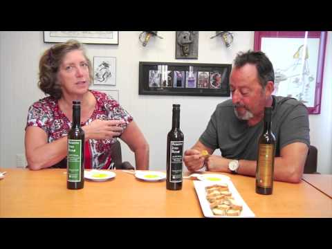 Reserve Jean Reno Olive Oil - Black Fruity
